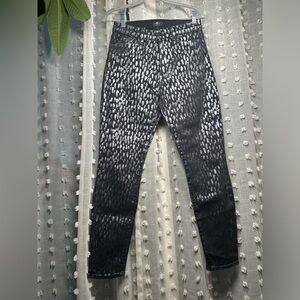 NWOT SEVEN FOR ALL MANKIND jeans BL/Metallic silver cheetah print SZ:29